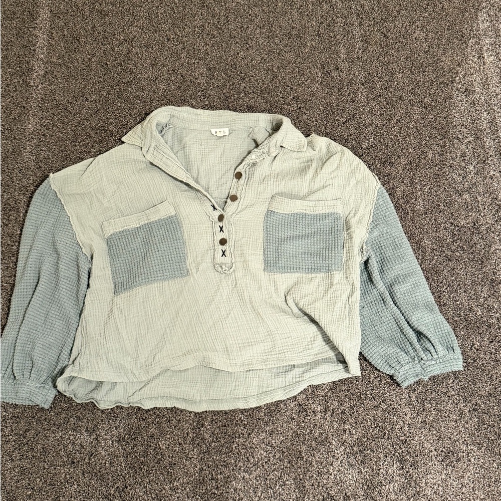 Two-Tone Button-Up Top Size L